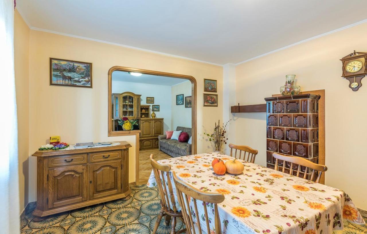 Ferienhaus Zora With Whirlpool Sveti Lovreč Pazenatički Kültér fotó